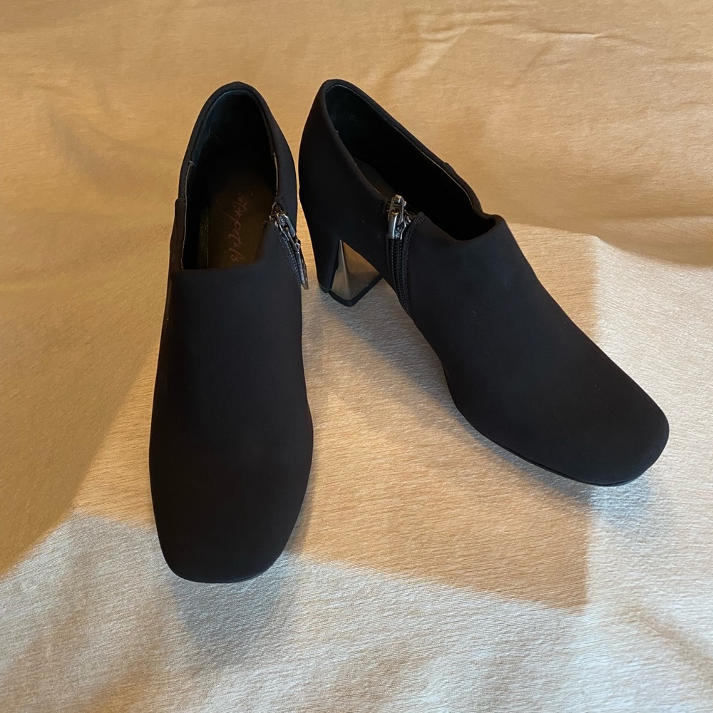 Donald Pliner Black Booties
